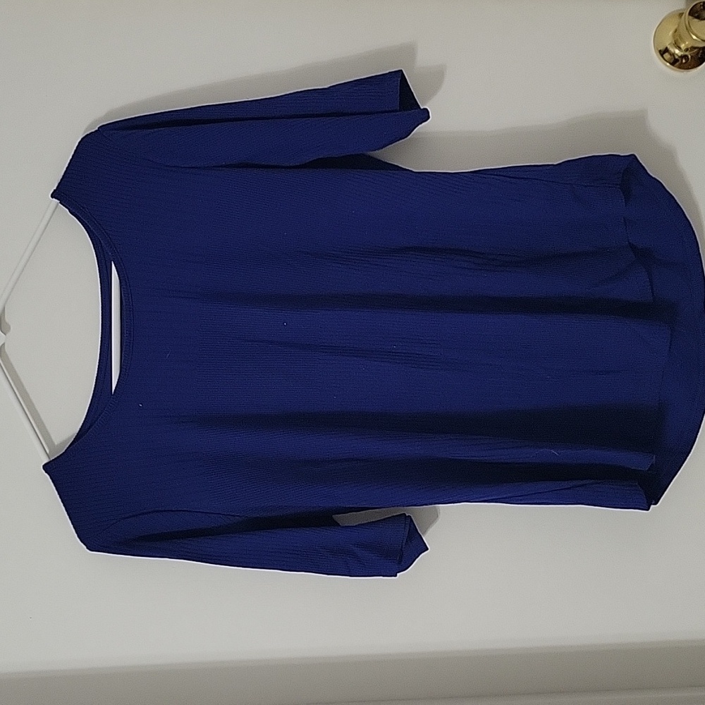 Apt9 L blue shirt